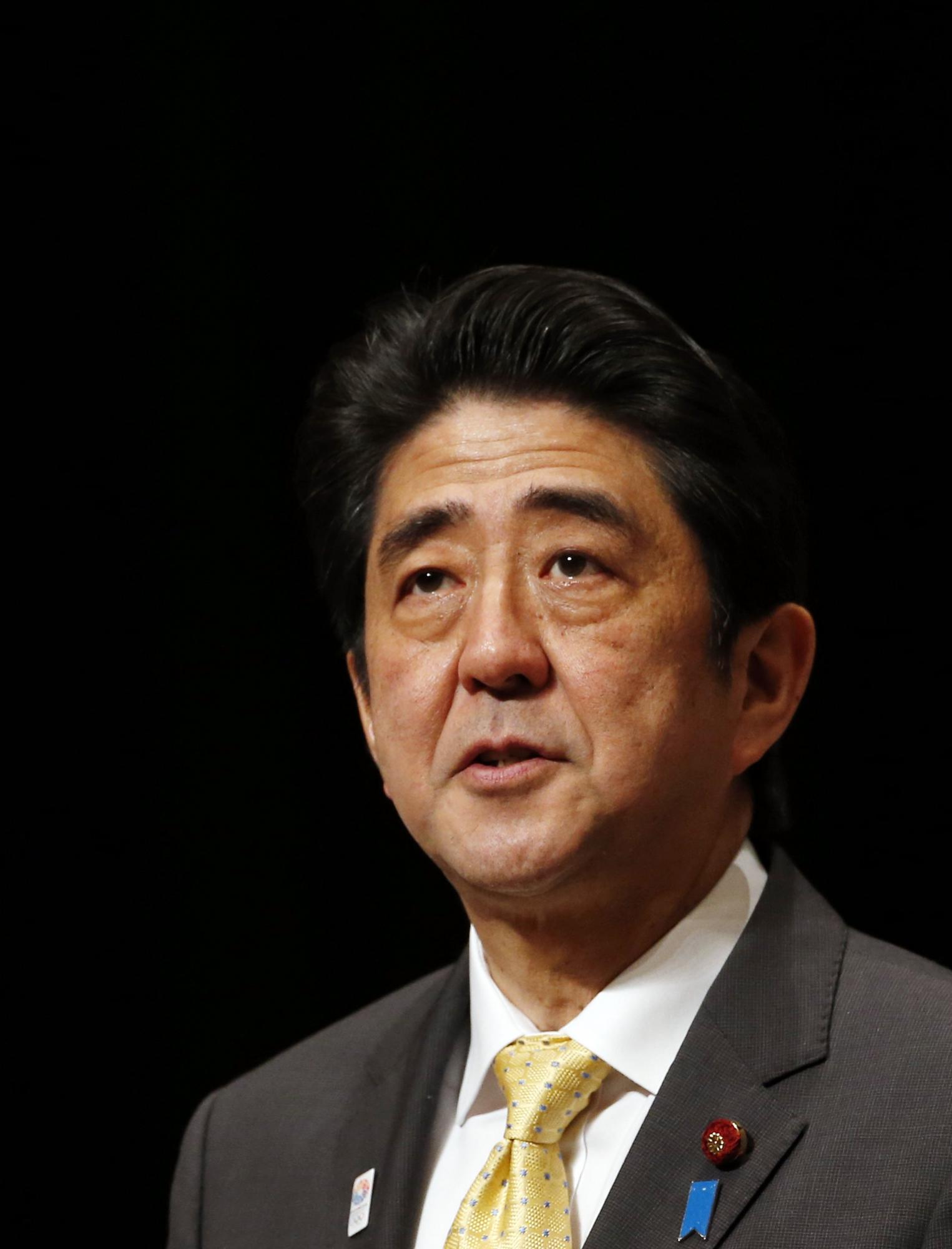 2月7日，日本首相安倍晉三出席一個名為“要求北方領土全國大會”的民眾集會。