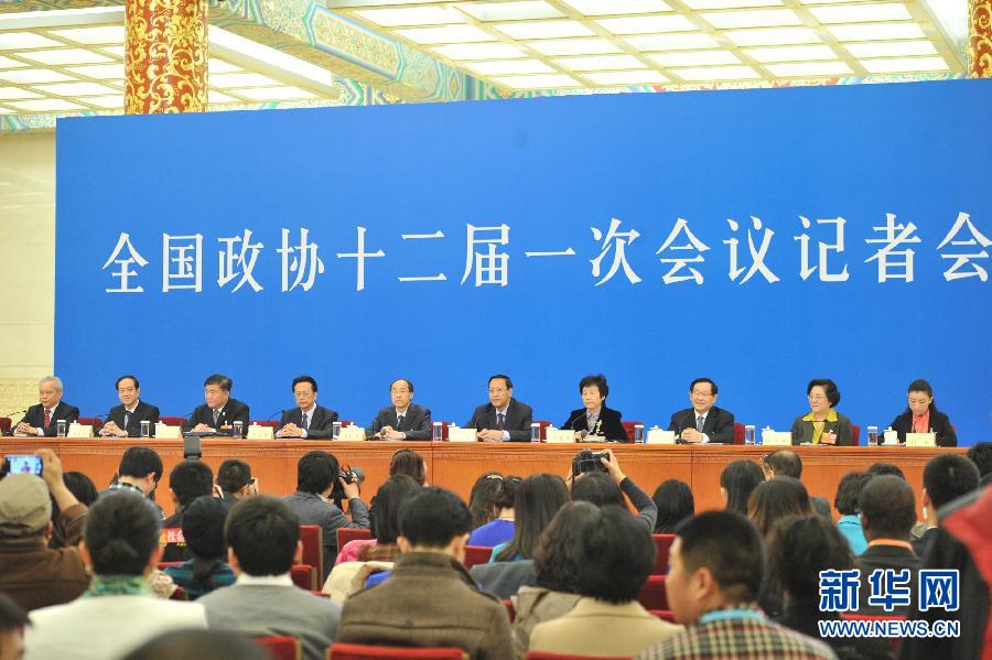 （兩會(huì)）（1）民主黨派中央和全國(guó)工商聯(lián)領(lǐng)導(dǎo)人集體接受媒體采訪