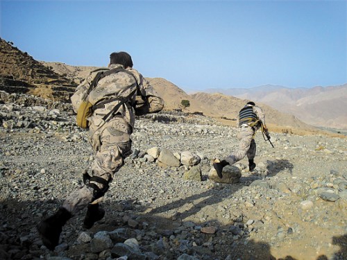 2009年6月，阿富汗政府軍在甘加爾谷地與塔利班作戰(zhàn)的情景。