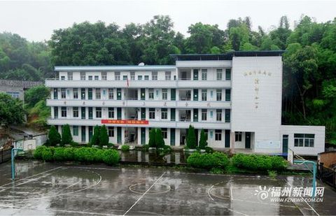 曾記否？那消失于海角的“潮水班”