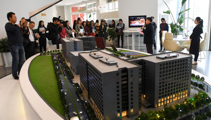 中外記者探訪科技文化創(chuàng)新企業(yè) 為十九大報道預熱
