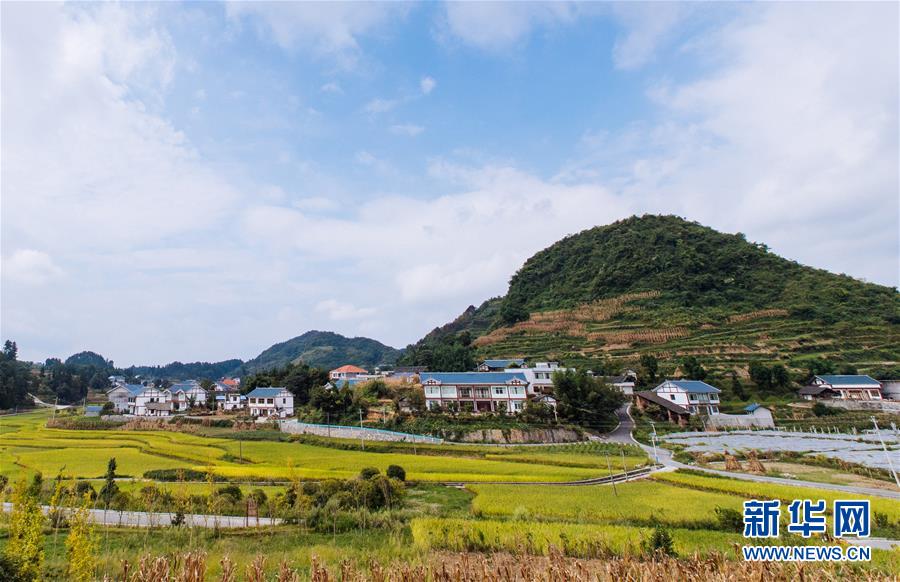 (新華全媒頭條·十九大特別報(bào)道·圖文互動(dòng))(2)為了全體人民對(duì)美好生活的追求——從黨的十九大看黨始終不渝的奮斗目標(biāo)