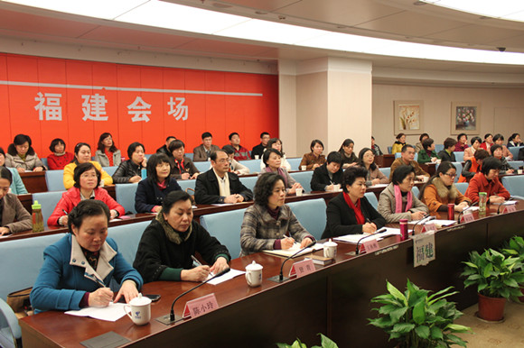 省婦聯(lián)收聽(tīng)收看全國(guó)婦聯(lián)尋找“最美家庭”活動(dòng)專(zhuān)題工作電視電話會(huì)議并部署家庭建設(shè)年工作