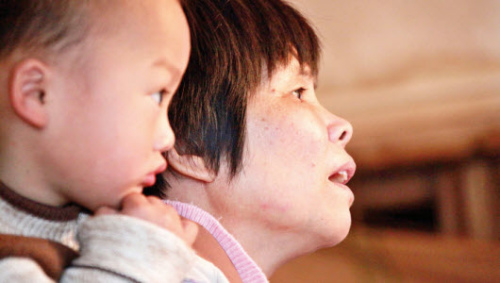 孩子沒(méi)有上戶口，林碧唯一的愿望就是把戶口上了