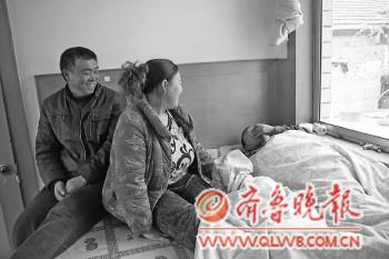 丈夫車(chē)禍致癱女子攜其再嫁新夫入門(mén)即病賣(mài)地治療