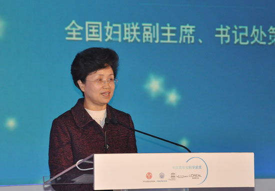 全國婦聯(lián)副主席、書記處第一書記宋秀巖（人民網(wǎng)記者閆妍攝）