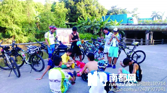 凌晨4時20分，他們從五邑大學(xué)出發(fā)。