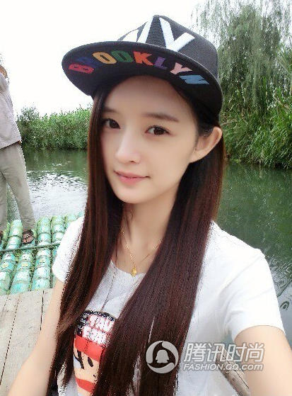 90后嫩?？崴品鏃顑?堅稱從未整容