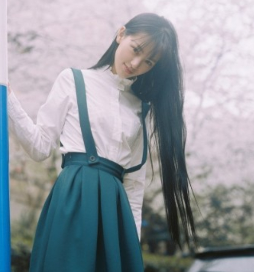 雪糕?；ňW(wǎng)絡(luò)走紅 盤點意外走紅的高校美女（組圖）