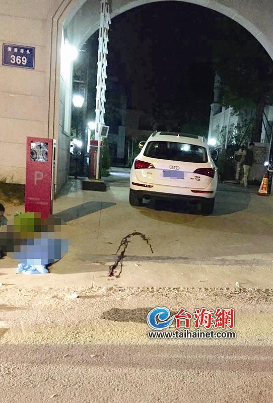 5歲女童小區(qū)門(mén)口玩耍 不幸被進(jìn)小區(qū)的越野車(chē)撞死