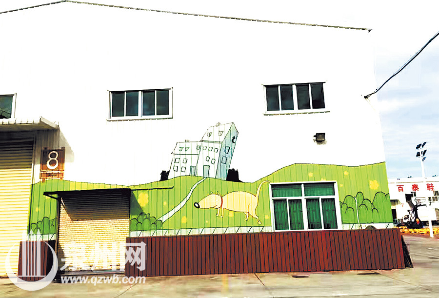 近日，在晉江西園街道嶼頭社區(qū)的工業(yè)園區(qū)內(nèi)，原本冰冷的工業(yè)廠房外墻被噴繪上各式各樣的3D彩繪圖案，立即搖身一變成為靚麗風(fēng)景，讓人眼前一亮。